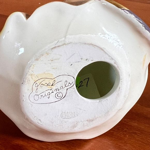 VTG Josef Originals ENGLAND International Series Ceramic Girl Vintage Figurine - Picture 6 of 6